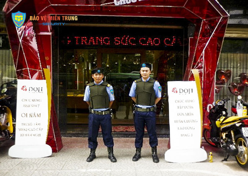 Vì sao nên thuê bảo vệ chuyên nghiệp IBS cho tiệm vàng tại Hà Nội